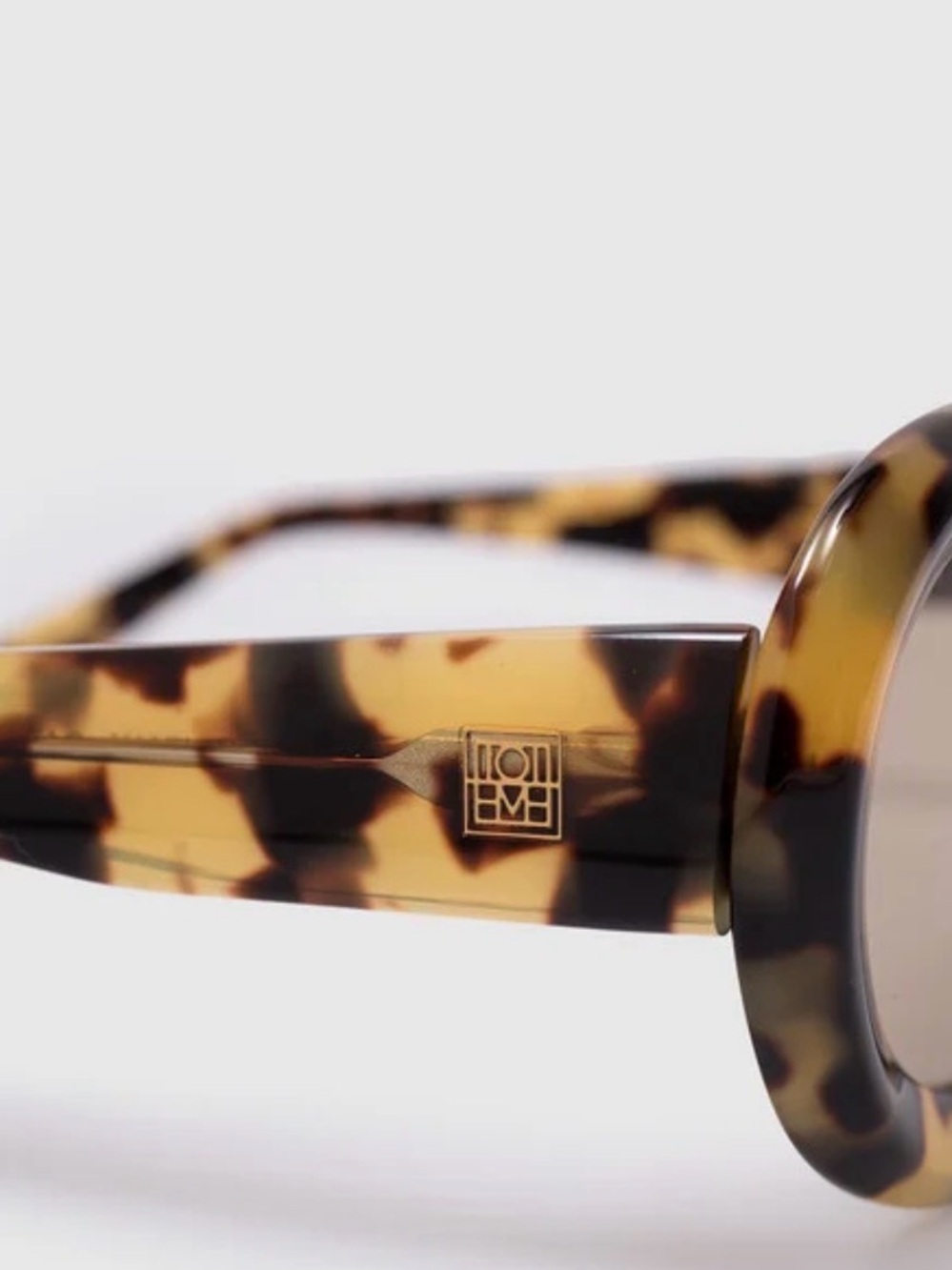 Toteme Tortoiseshell Oval Cat-Eye Sunglasses with Brown Lenses Logo mint shape - Picture 2 of 6